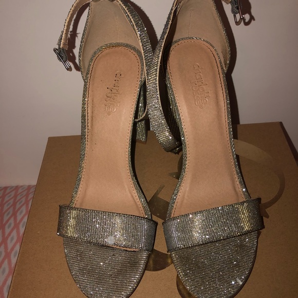 Heels - Picture 2 of 3